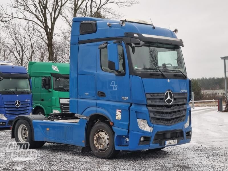 Mercedes-Benz ACTROS 1842 2013 г Грузовая машина