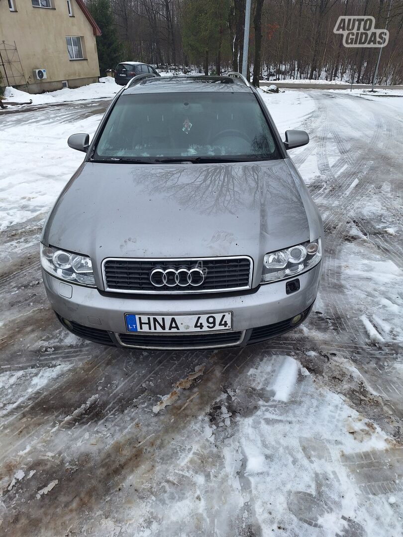 Audi A4 2004 г запчясти