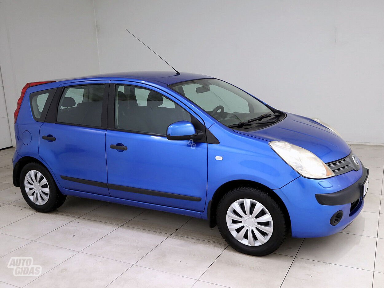 Nissan Note 2006 y Hatchback