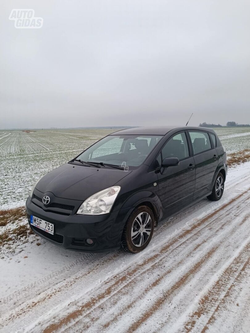 Toyota Corolla Verso 2006 г Универсал