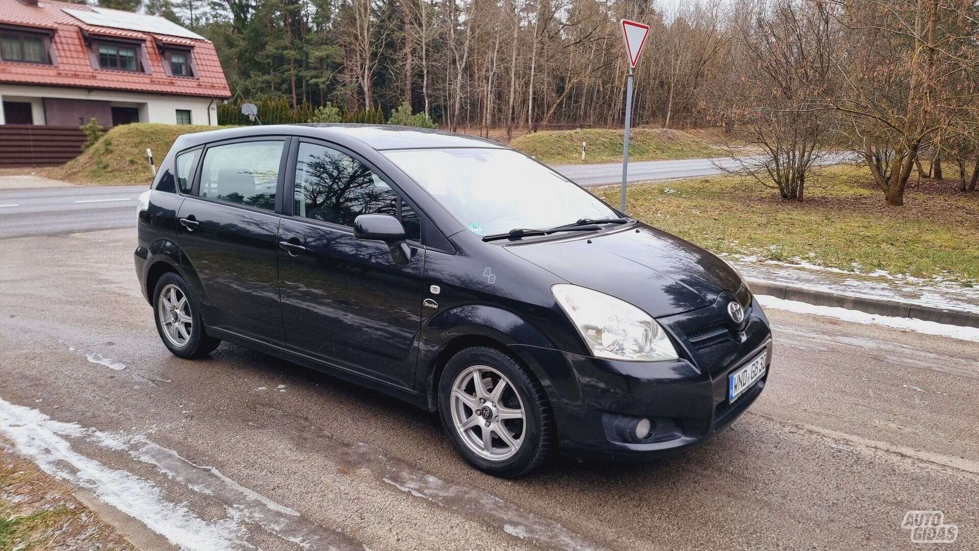 Toyota Corolla Verso D4D 2008 г