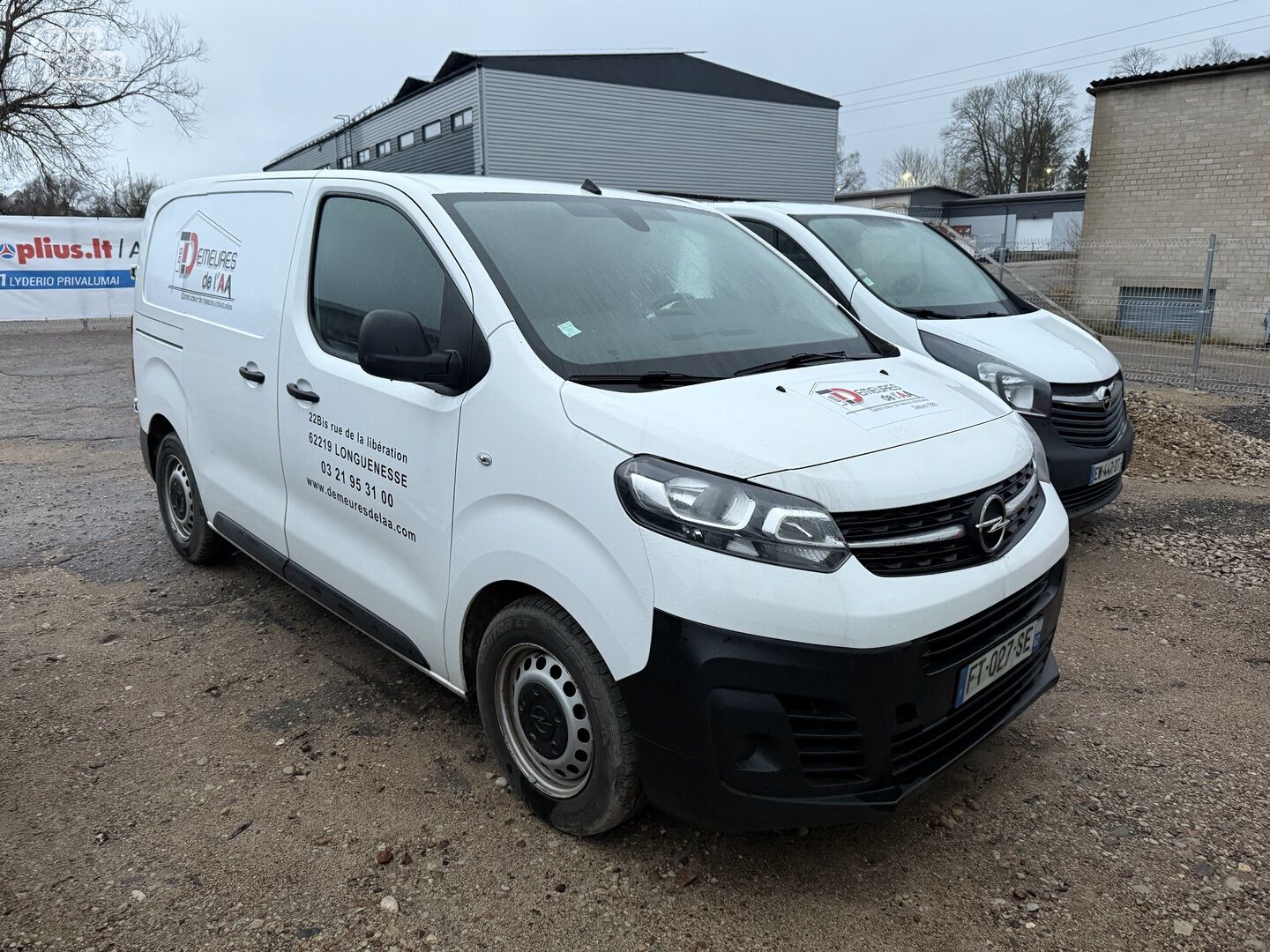 Opel Vivaro 2020 г Грузовой микроавтобус