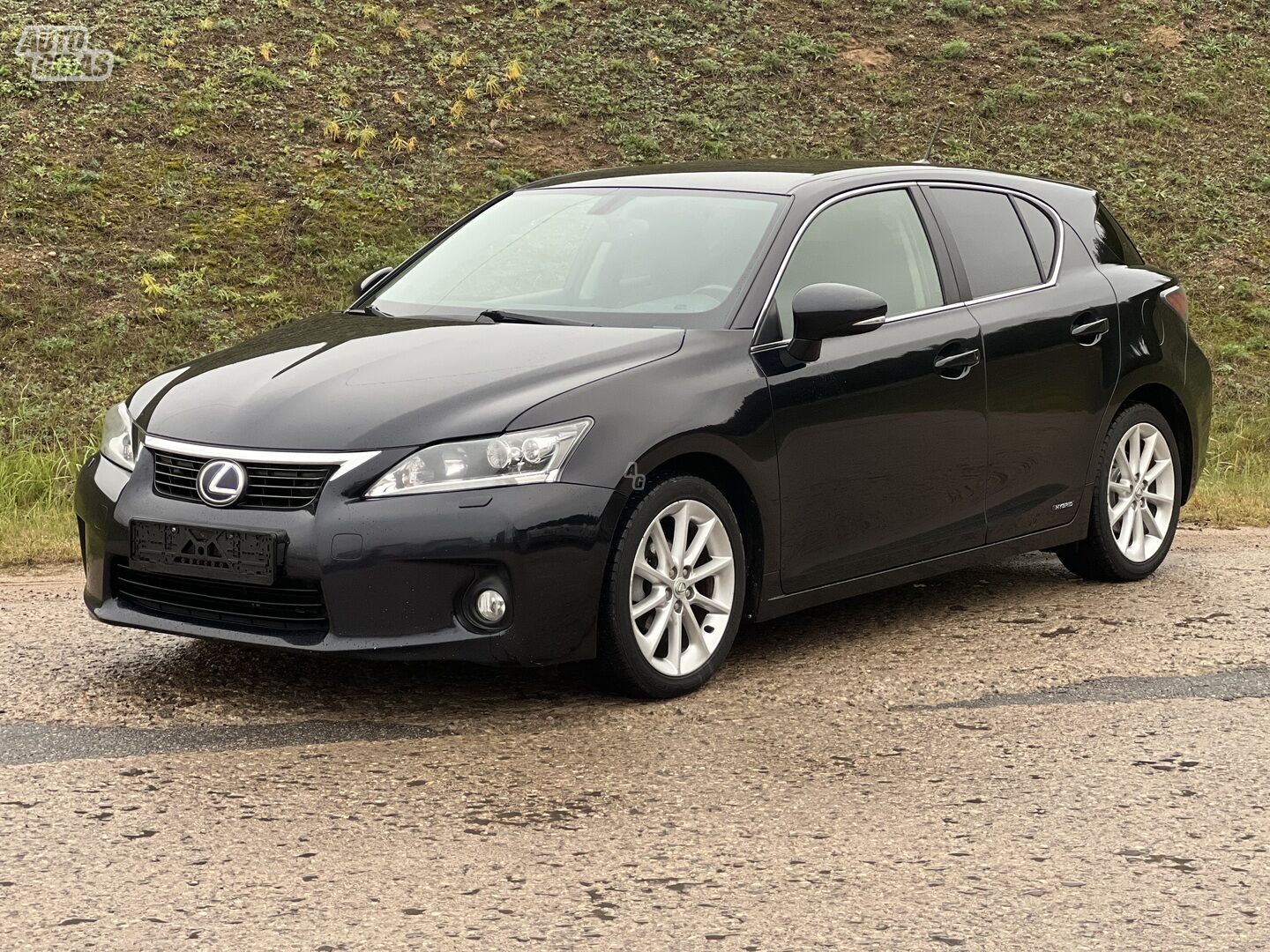 Lexus CT 200h 2012 y Hatchback