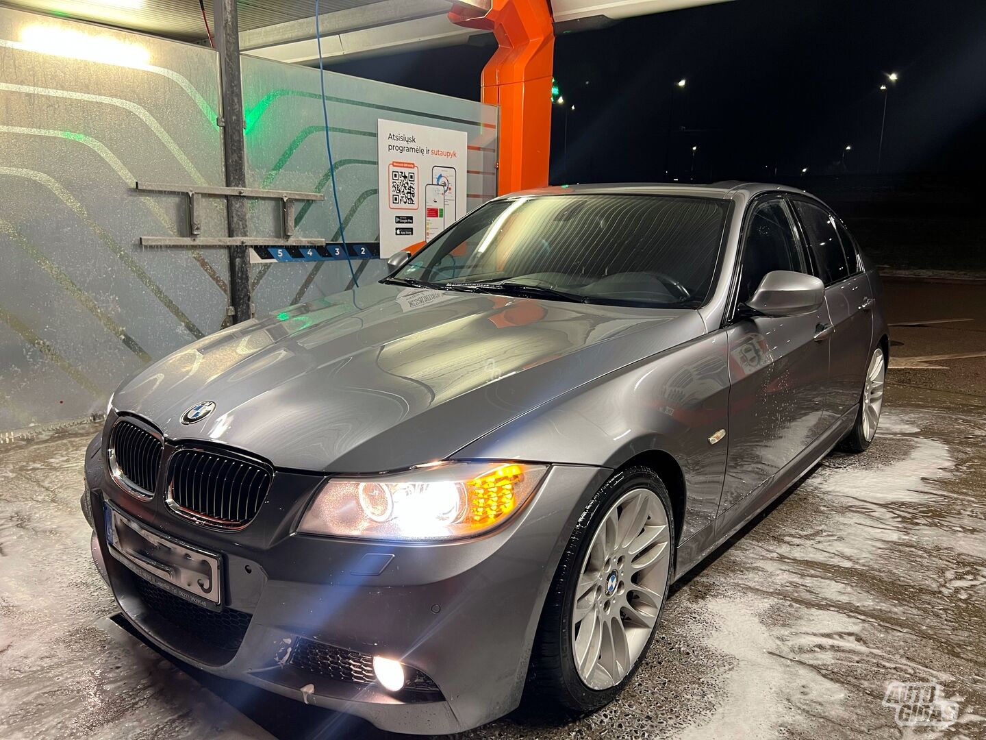 Bmw 320 2011 г Седан