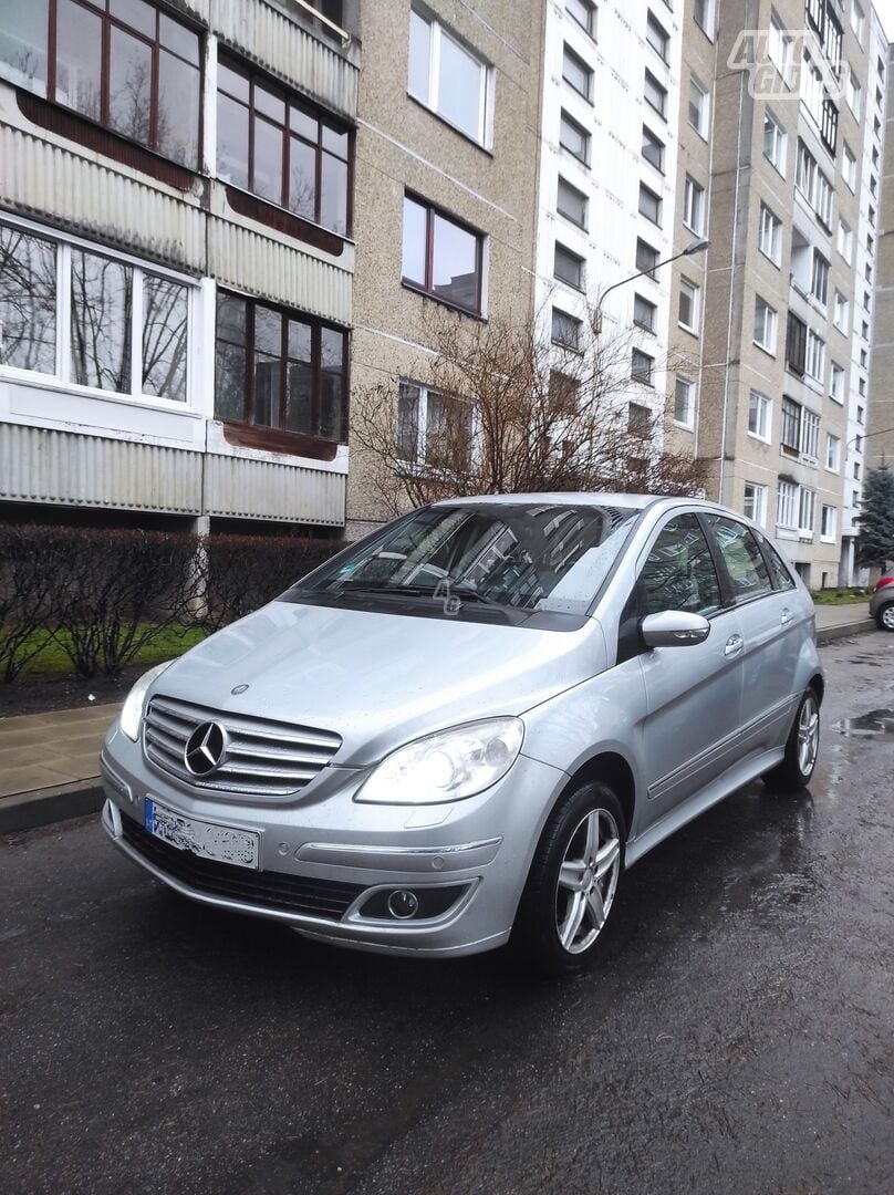 Mercedes-Benz B 200 2006 y Hatchback