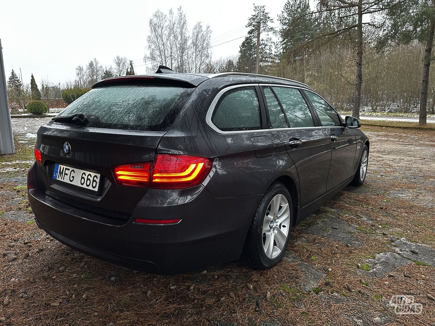 Bmw 520 LCI 2013 г