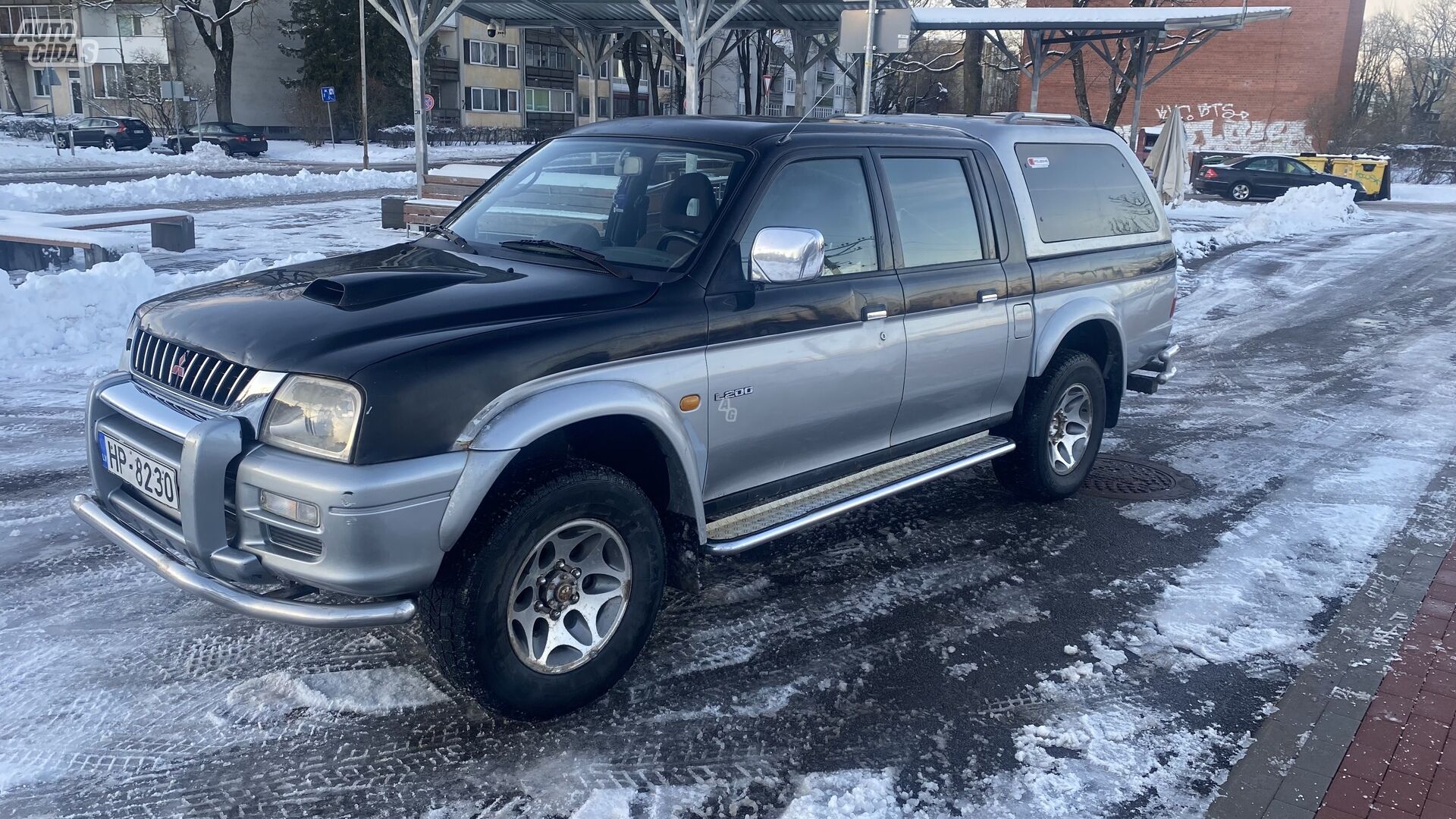 Mitsubishi L200 2000 г Пикап