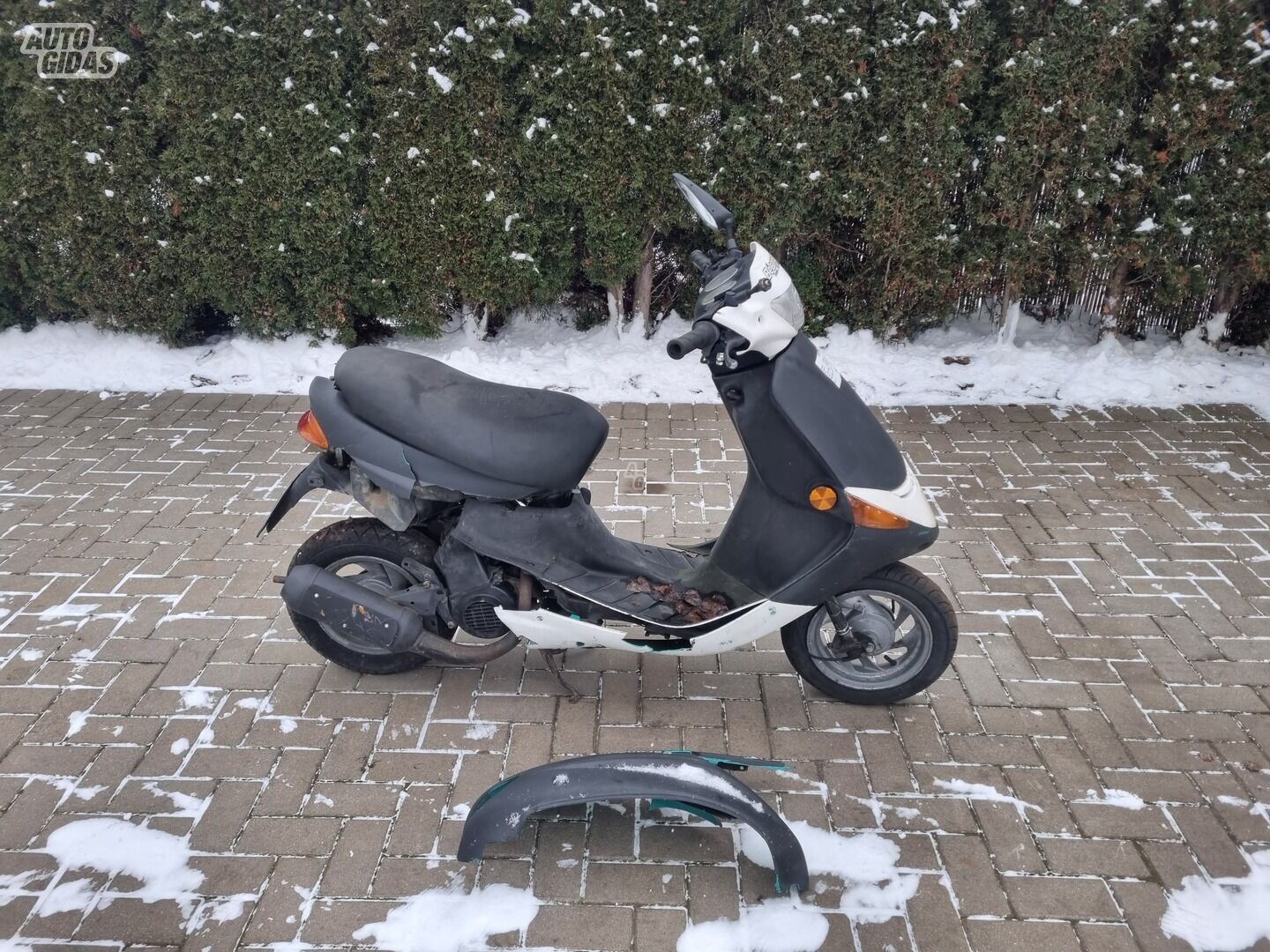 Peugeot Speedake 2010 y Scooter / moped