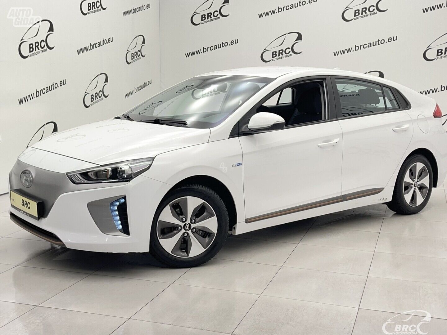 Hyundai Ioniq 2017 y Hatchback