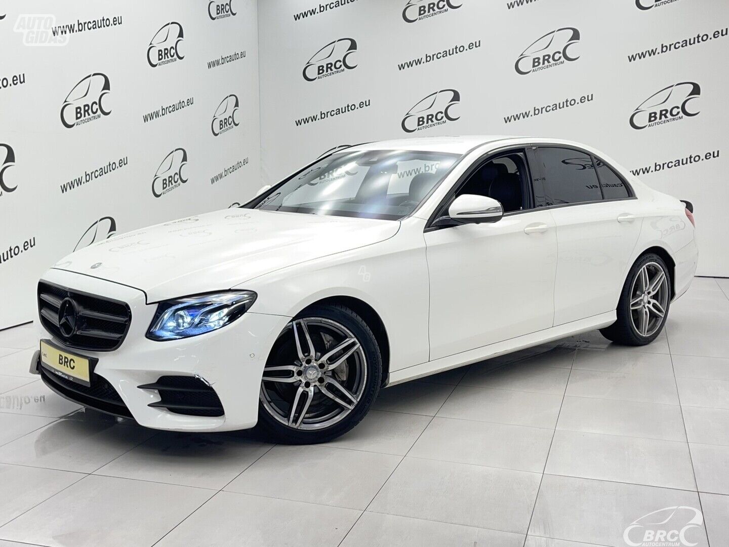 Mercedes-Benz E 220 d 2016 y