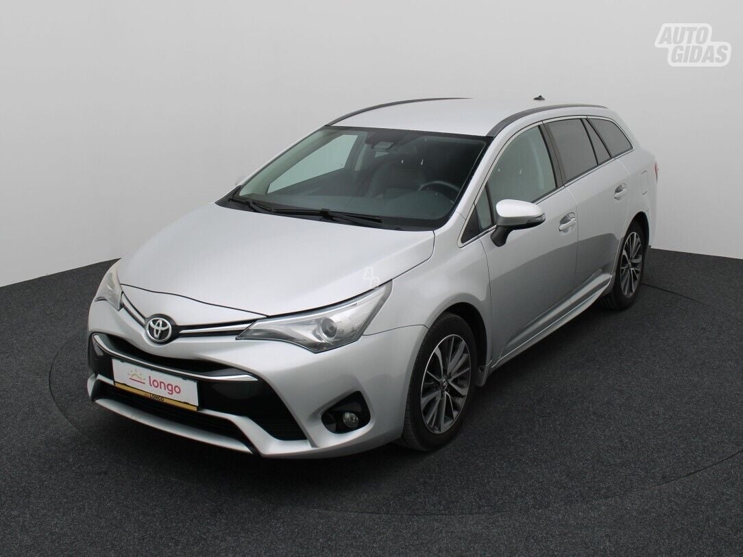 Toyota Avensis 2015 y Wagon