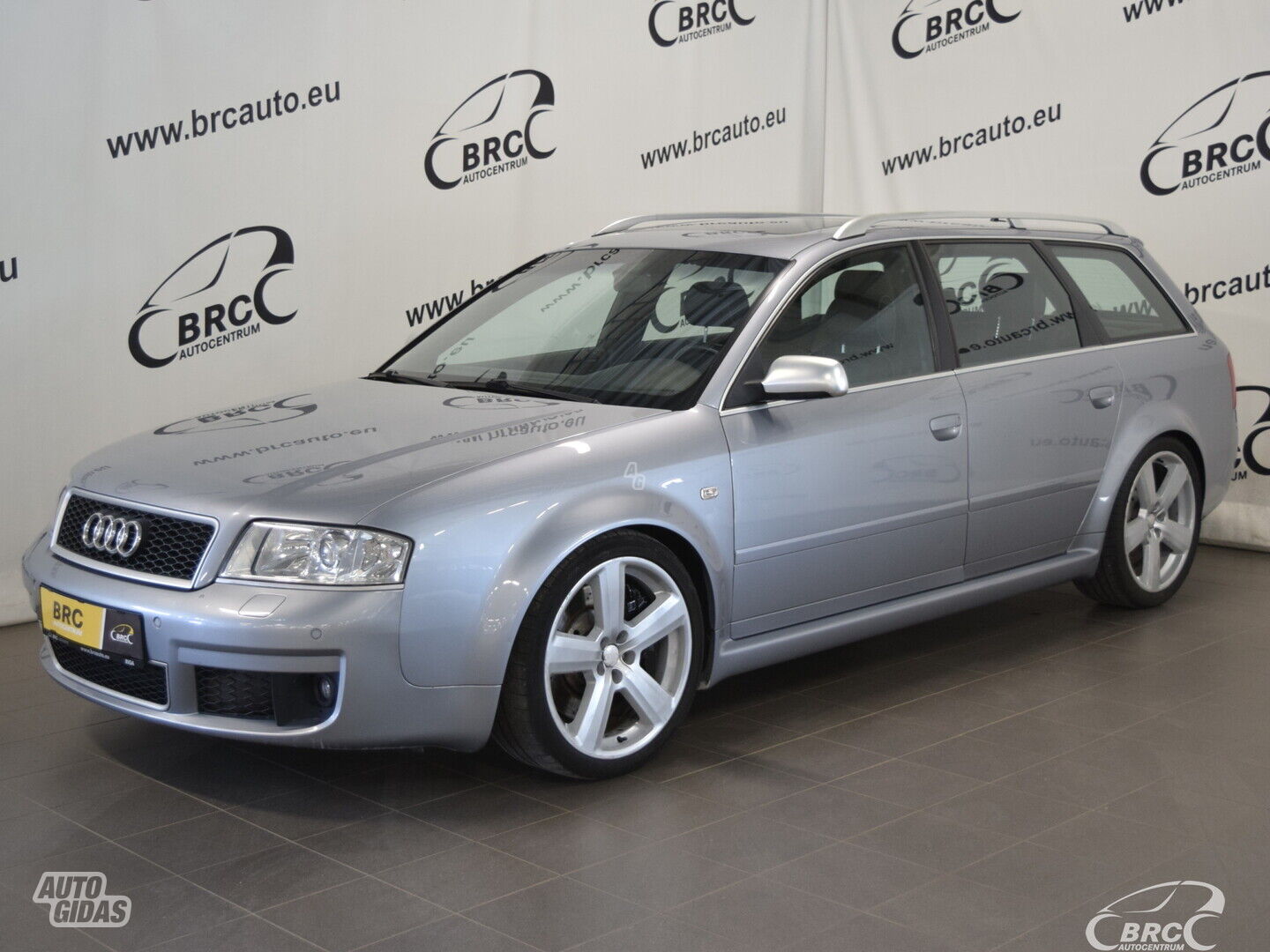 Audi RS6 Avant quattro A/T 2004 m