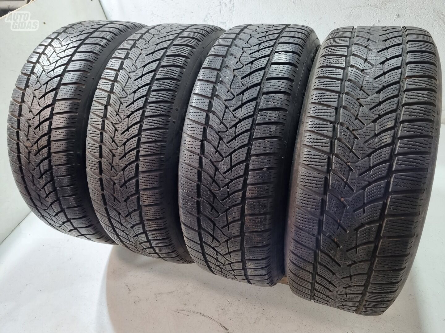 Dunlop 6mm R17 winter tyres passanger car