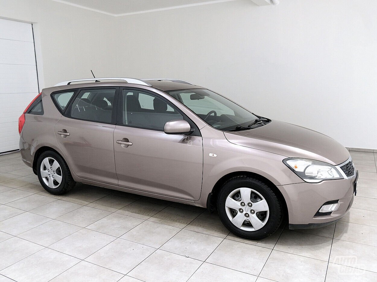 Kia Cee'd 2009 y Wagon