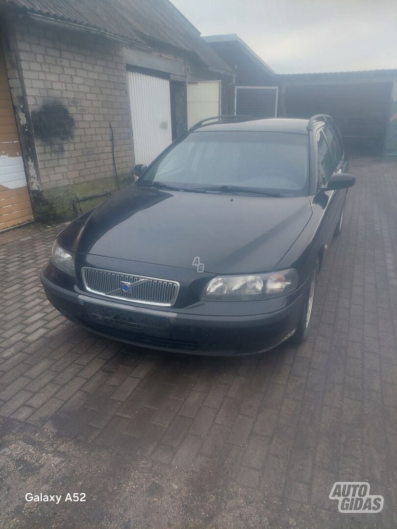 Volvo V70 II 2003 г запчясти