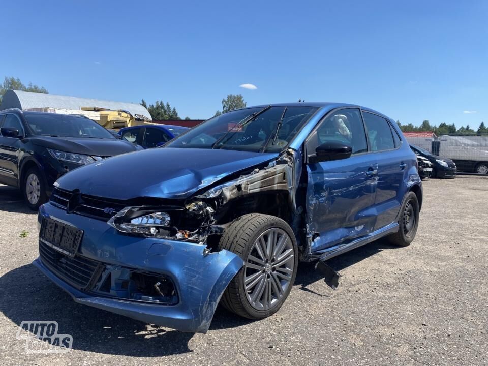 Volkswagen Polo 2015 y Hatchback