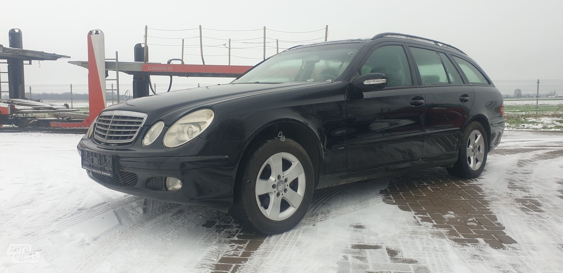 Mercedes-Benz E 220 CDI 2004 m