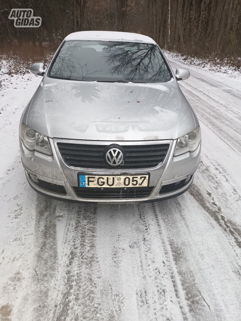 Volkswagen Passat 2005 г Седан