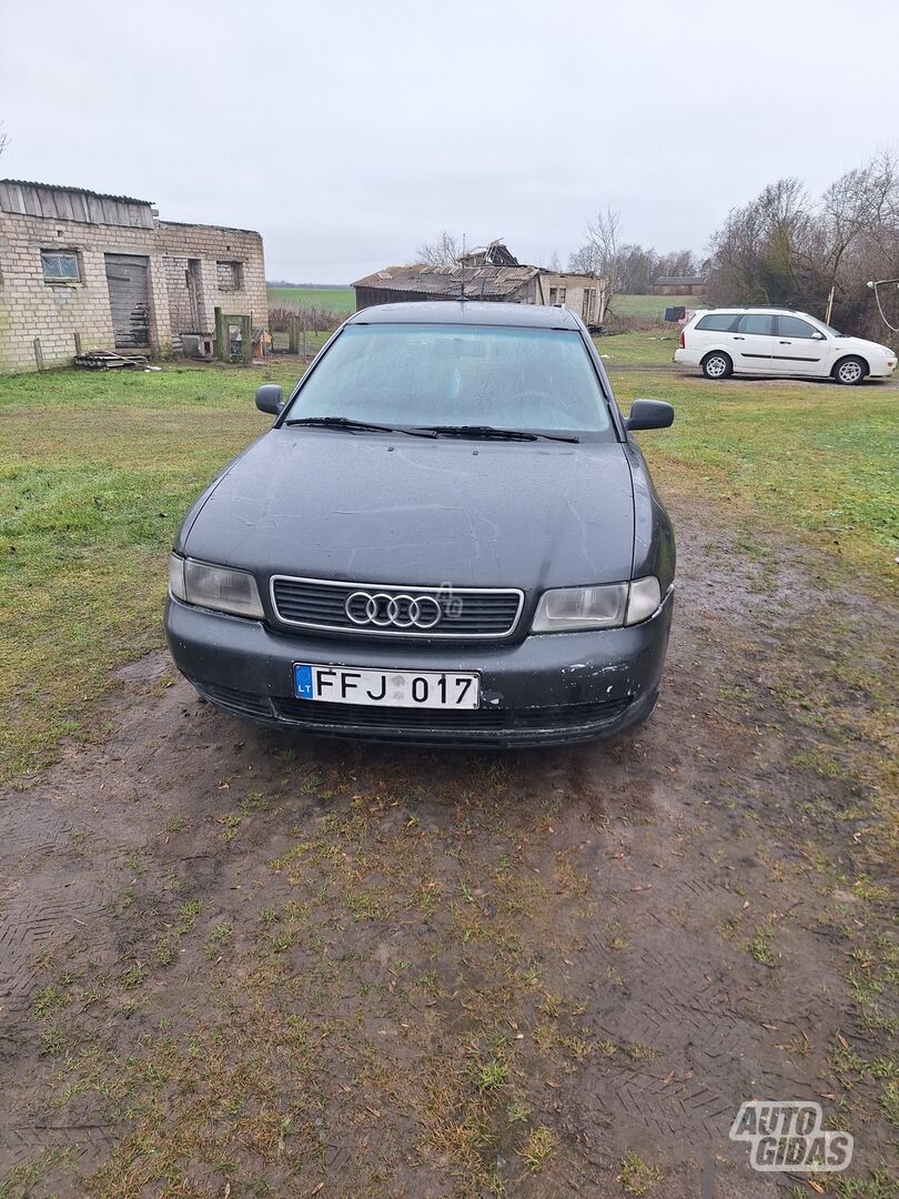 Audi A4 1995 y Sedan