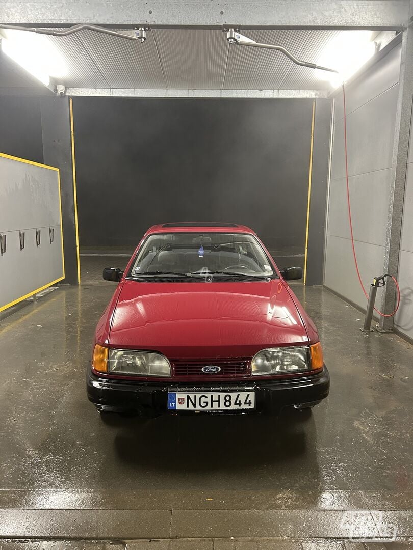 Ford Sierra 1992 г Хэтчбек