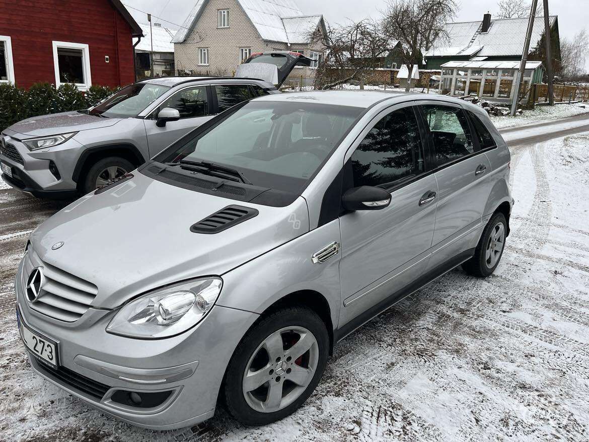 Mercedes-Benz B 200 2005 m Hečbekas