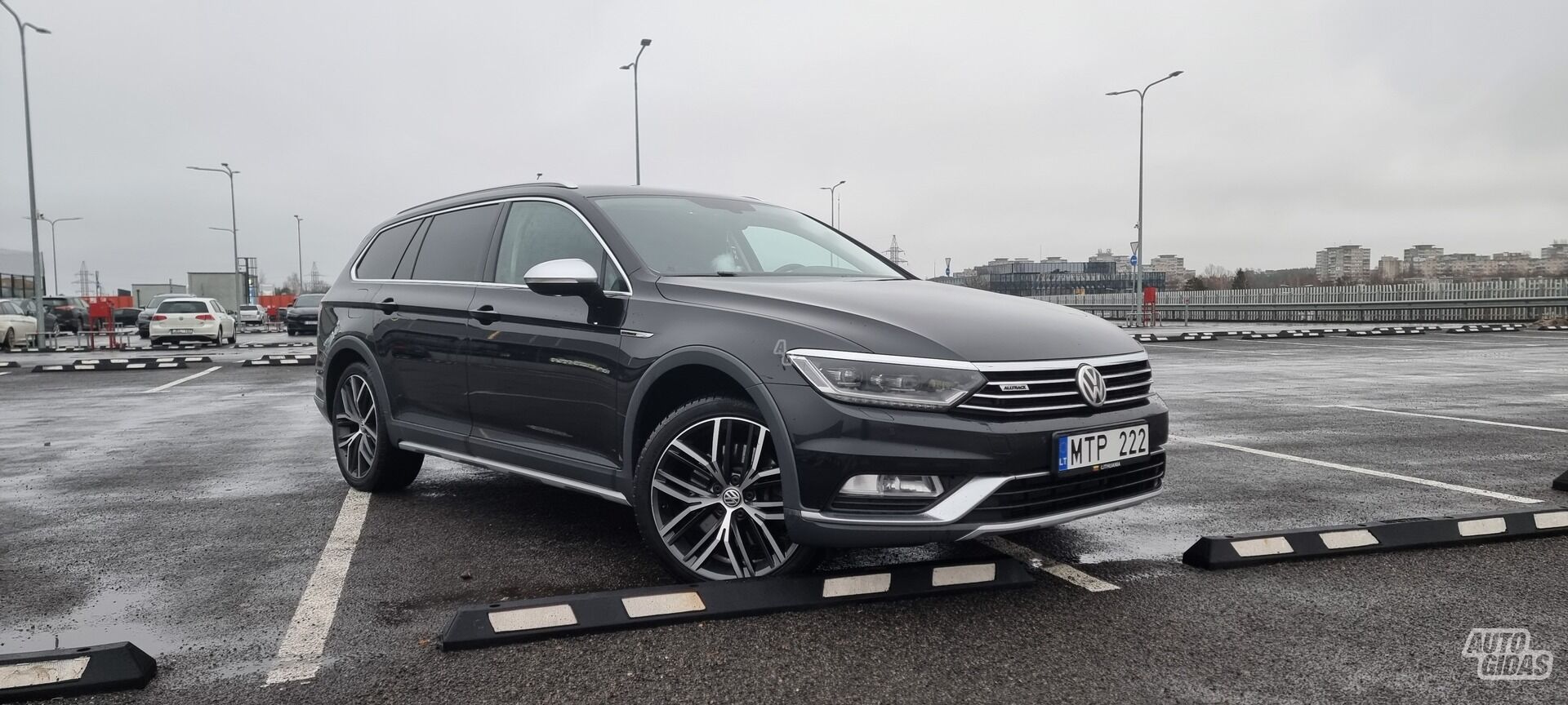 Volkswagen Passat Alltrack TDI 2017 y