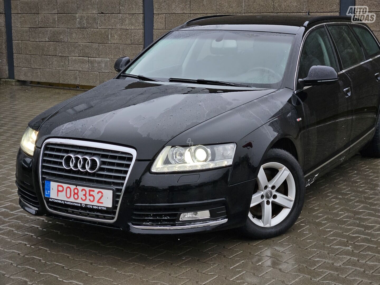 Audi A6 2011 m Universalas