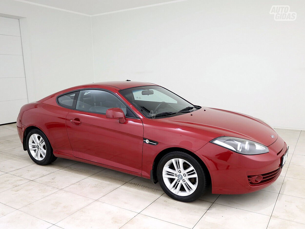 Hyundai Coupe 2010 г Купе