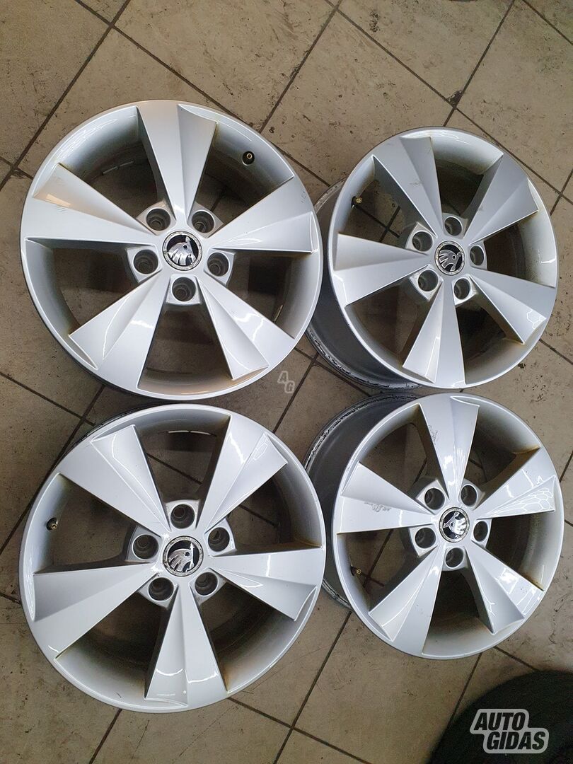 Light alloy R16 rims