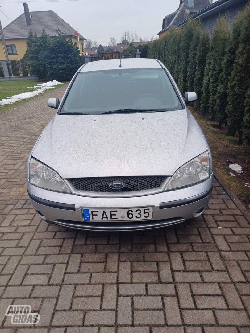 Ford Mondeo 2002 y Sedan