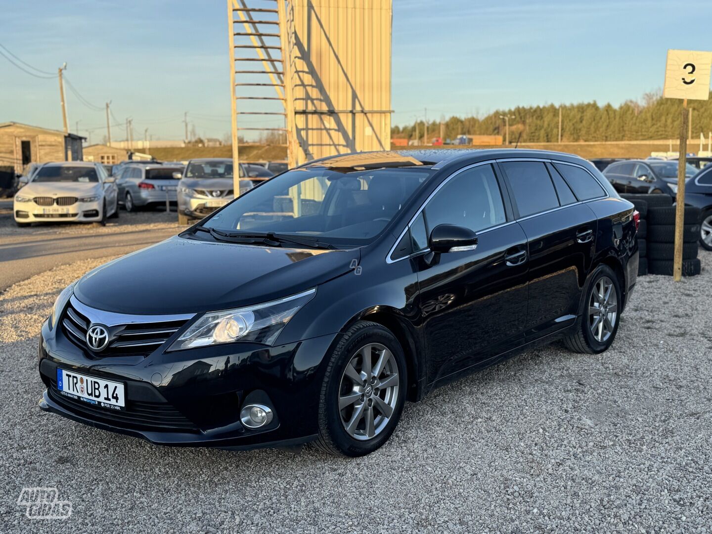 Toyota Avensis 2014 г Универсал