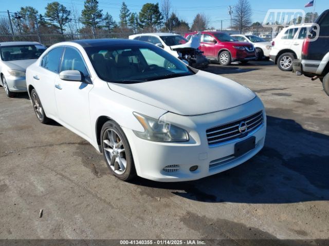 Nissan Maxima 2011 y Sedan