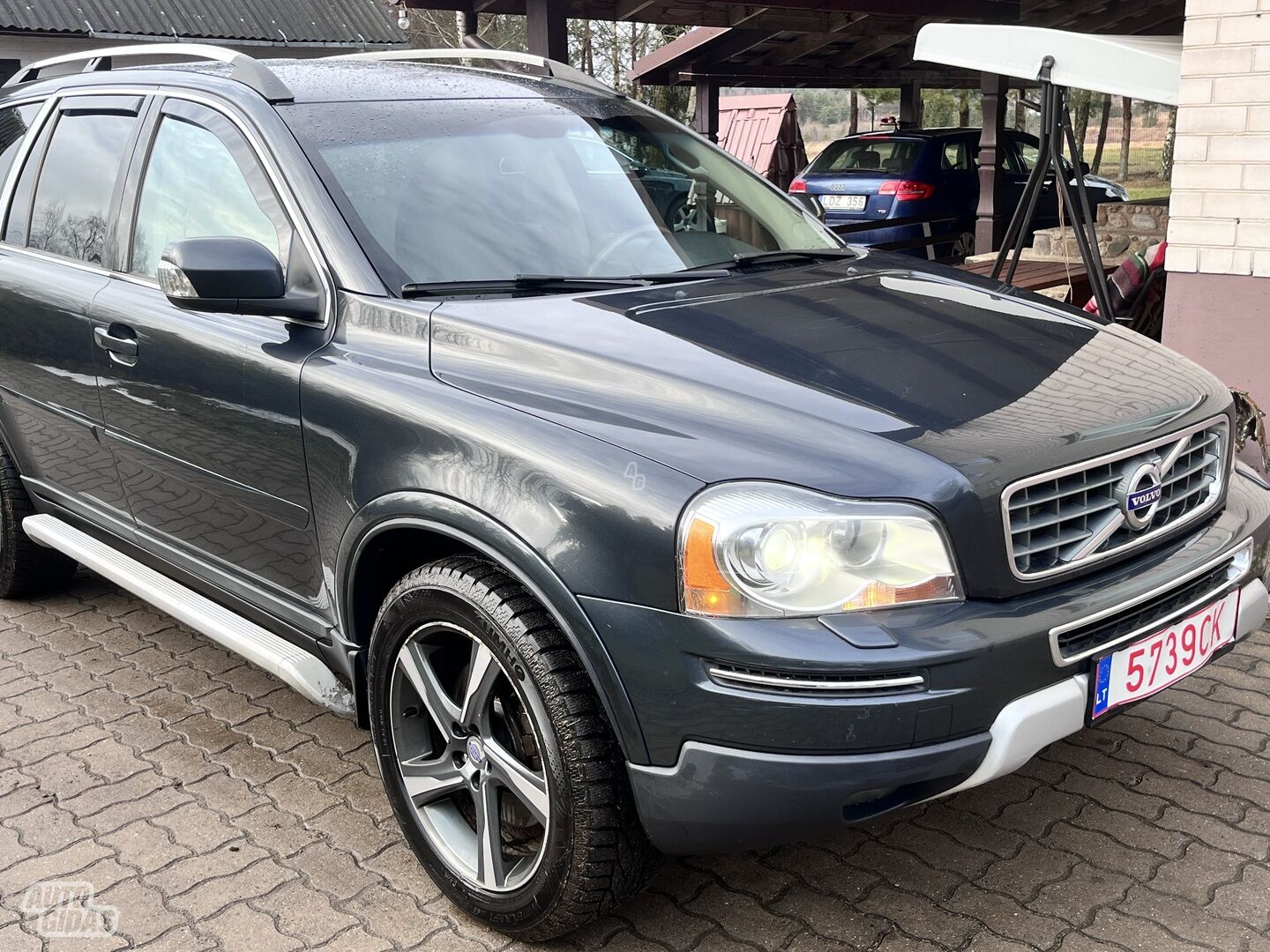 Volvo XC90 2010 y Off-road / Crossover