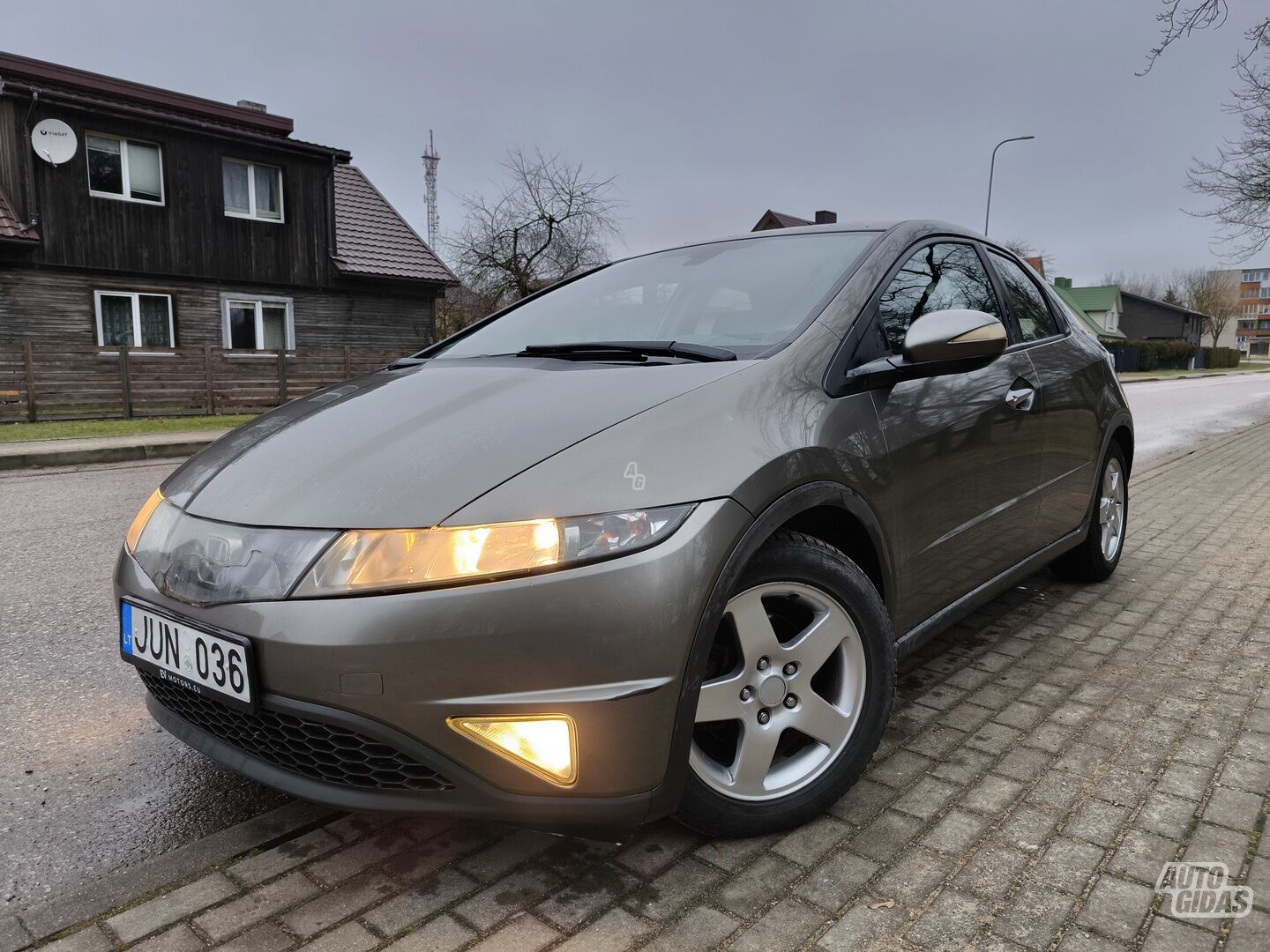 Honda Civic 2006 г Хэтчбек