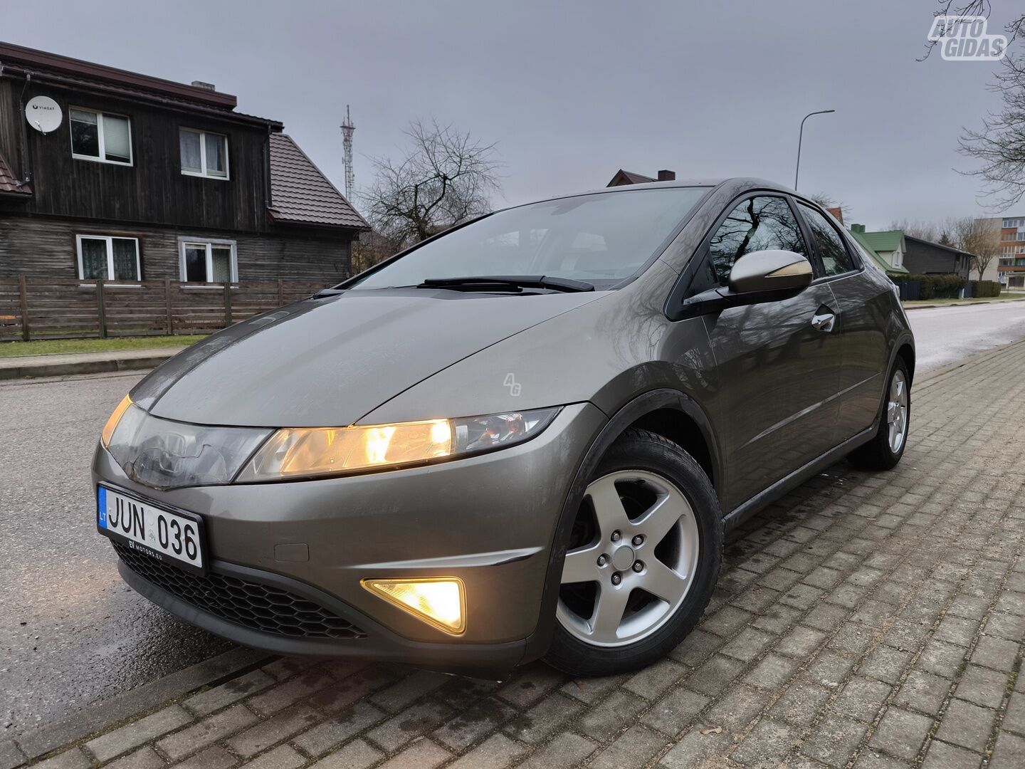 Honda Civic 2006 г Хэтчбек