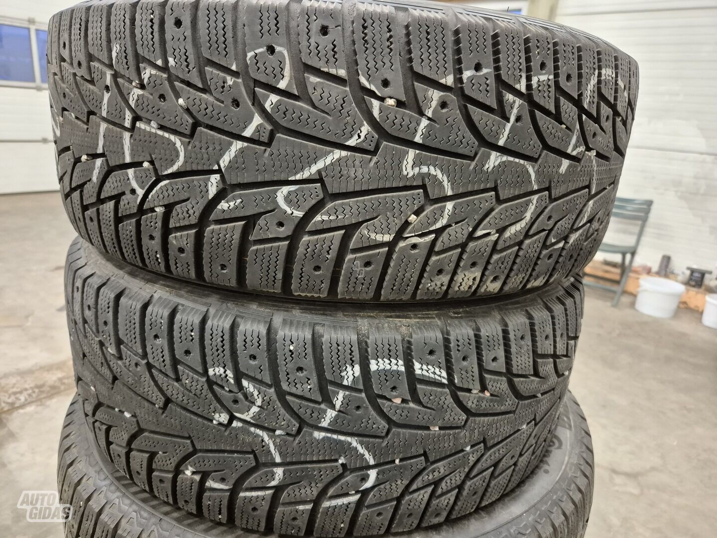 Hankook R16 žieminės padangos lengviesiems