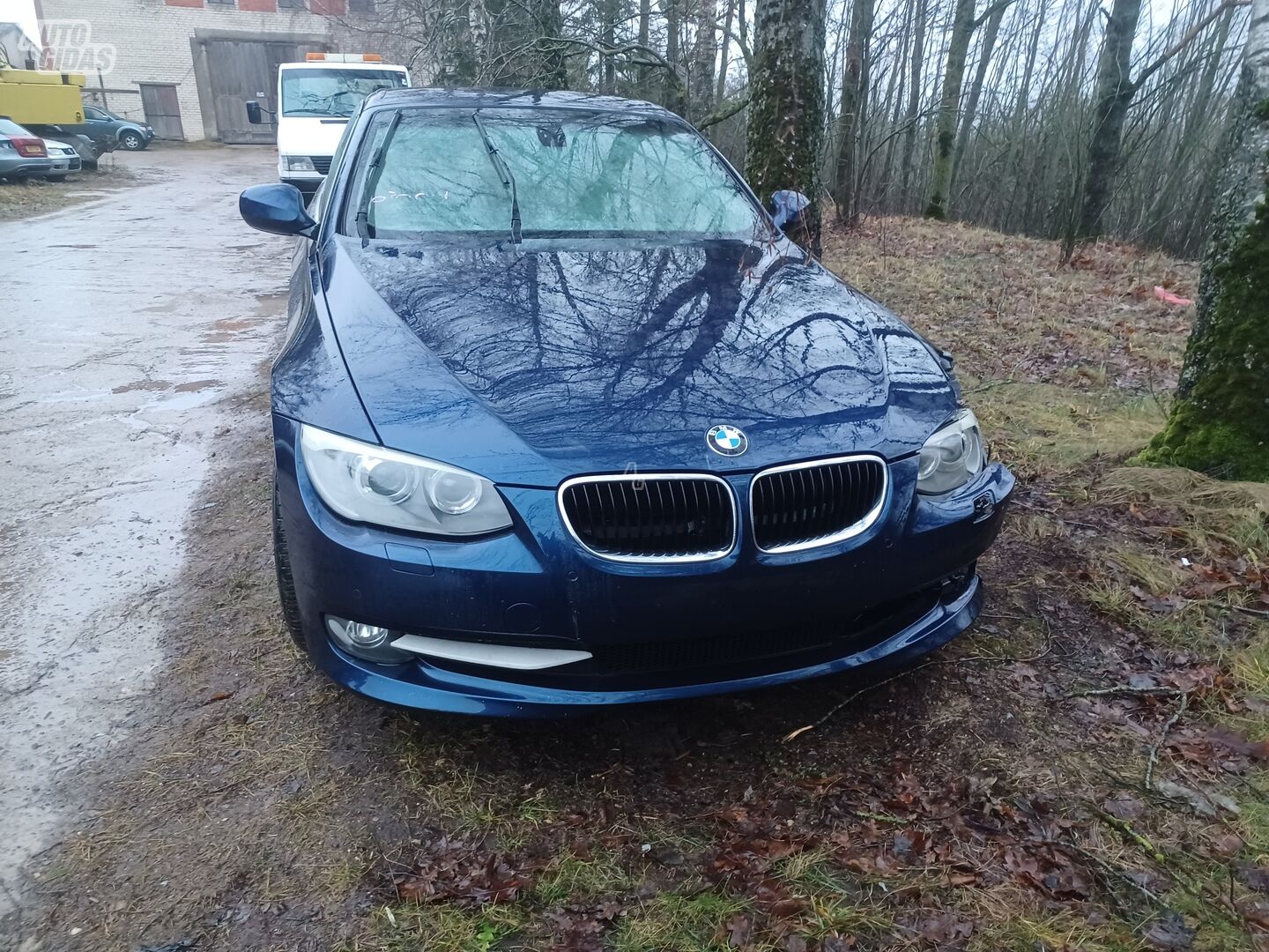 Bmw 320 2011 y parts