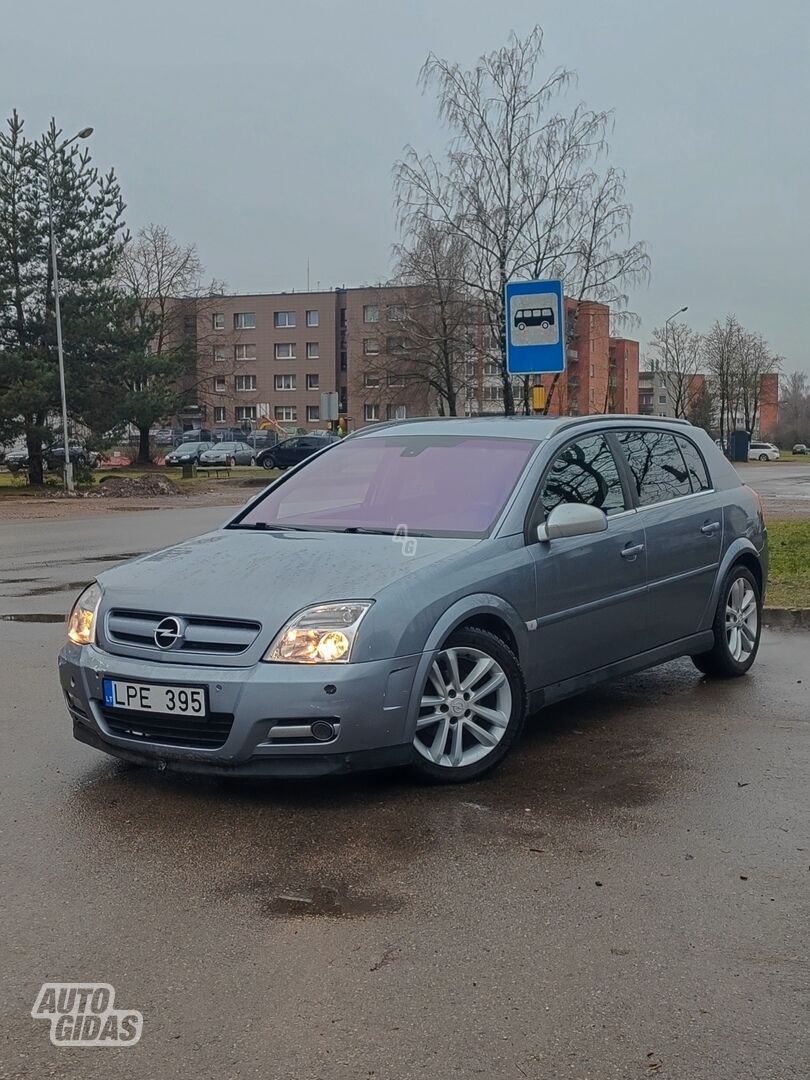 Opel Signum 2005 y Hatchback