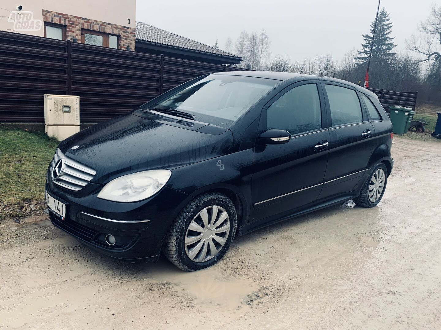 Mercedes-Benz B 180 2006 m Universalas