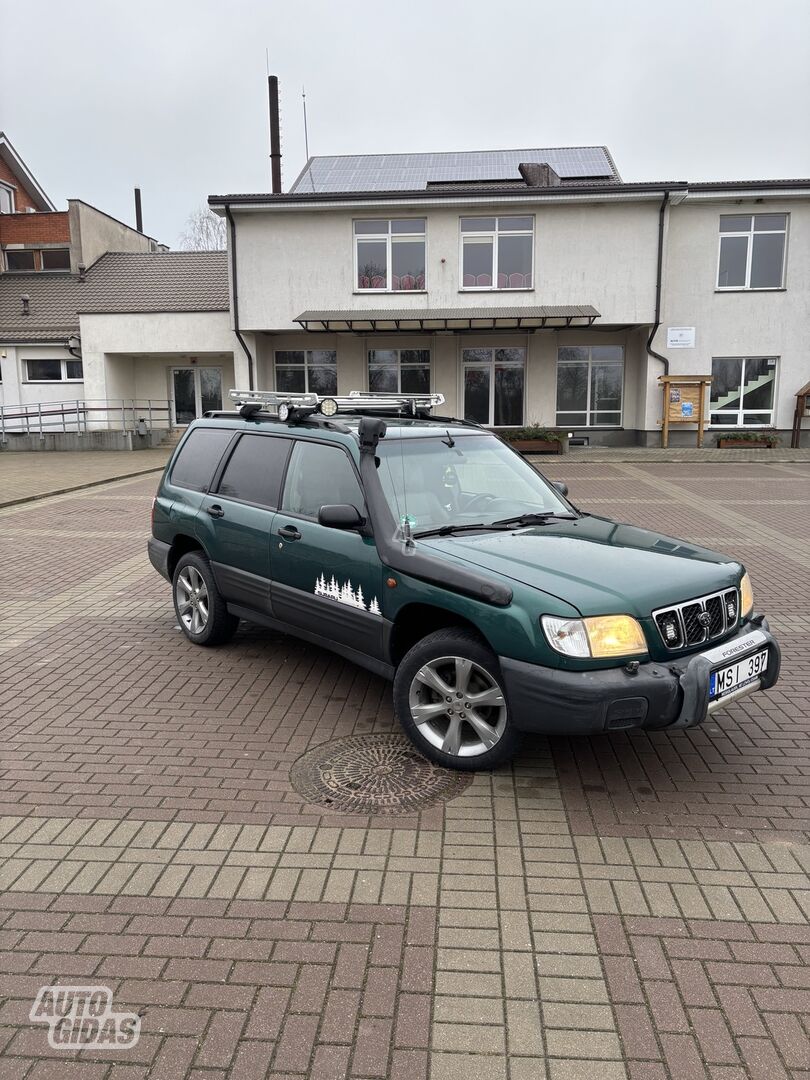 Subaru Forester 2001 y Off-road / Crossover