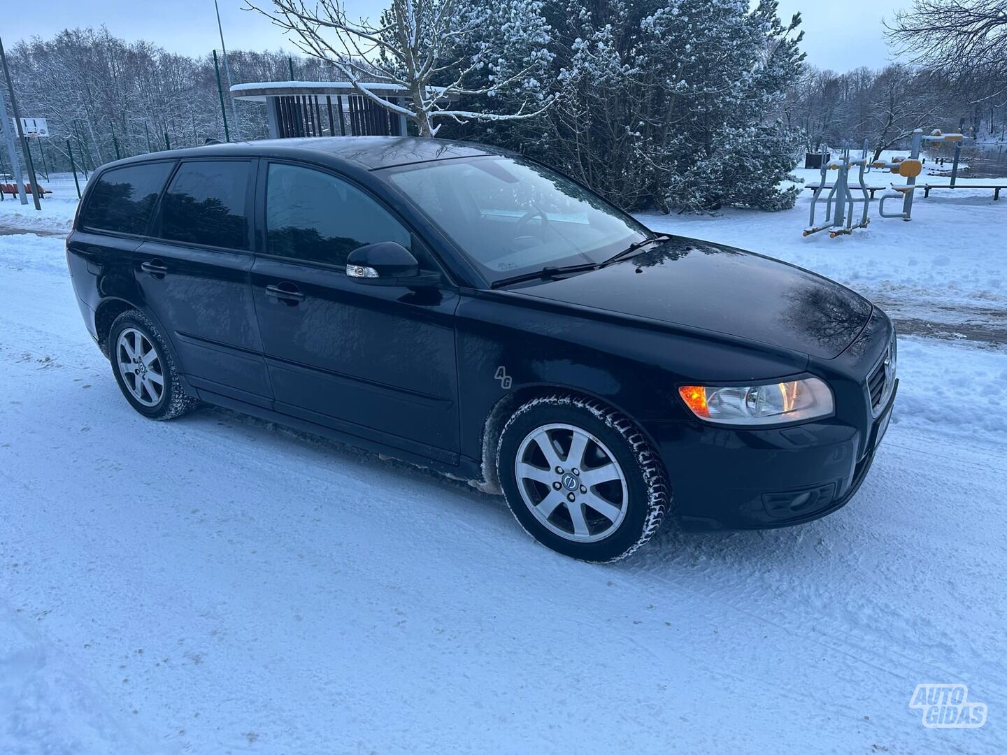 Volvo V50 2010 г Универсал