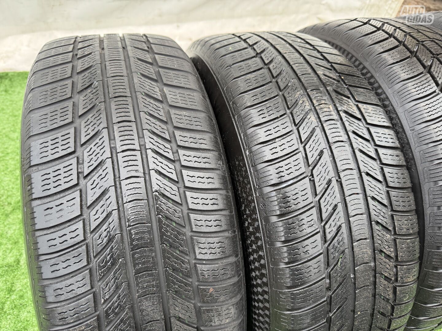 Continental Siunciam, 5-6mm 2022 R18 winter tyres passanger car