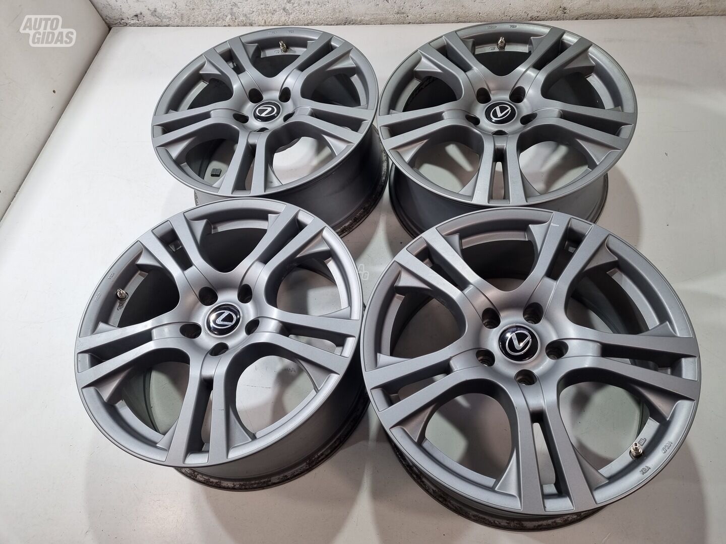 Lexus R18 light alloy R18 rims