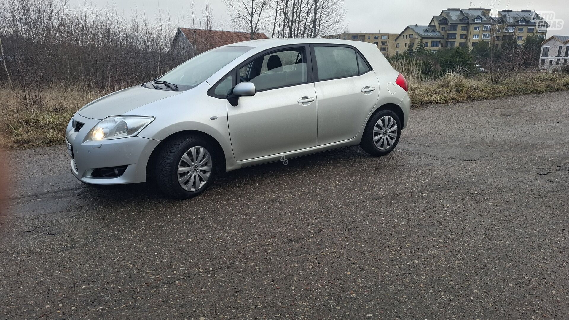 Toyota Auris 2008 г Хэтчбек