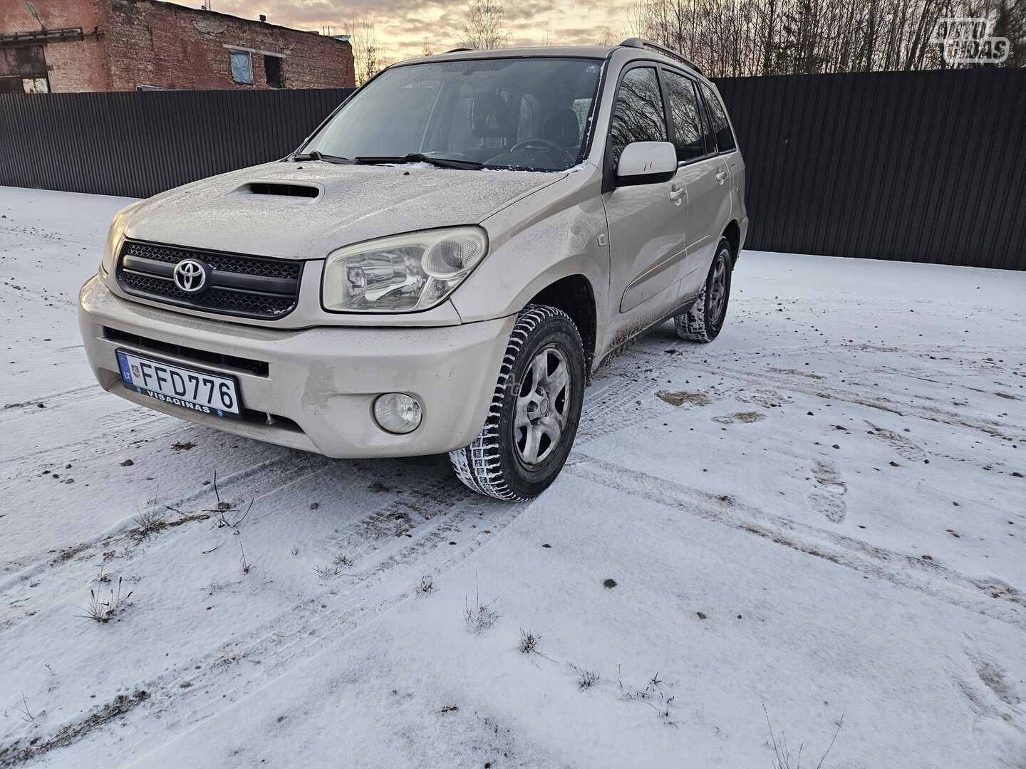 Toyota RAV4 D4D 2004 y