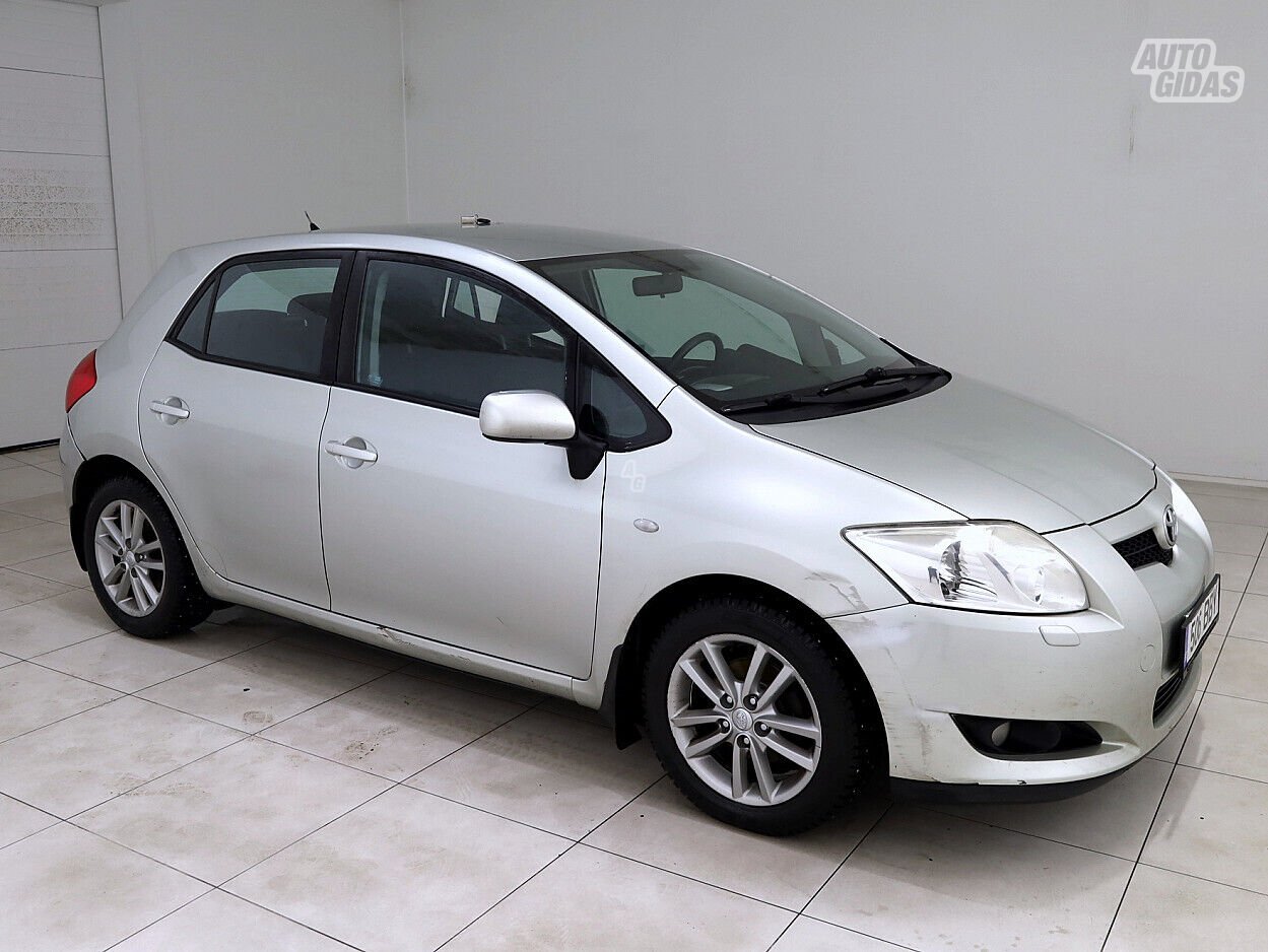 Toyota Auris 2009 г Хэтчбек