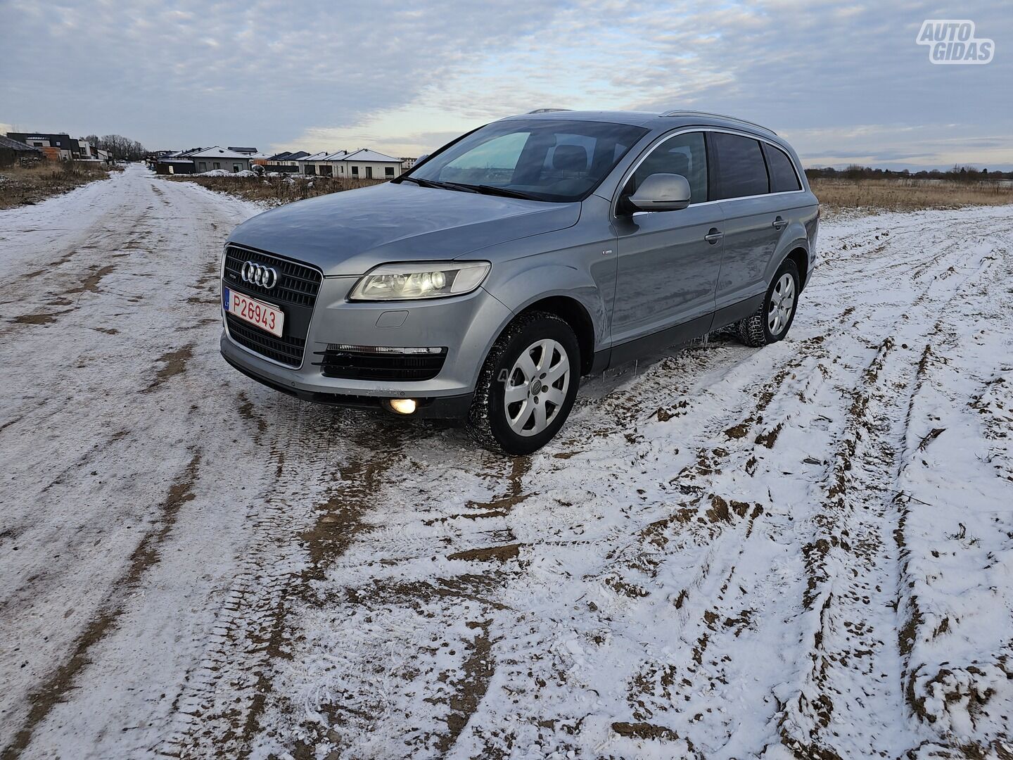 Audi Q7 2009 г Внедорожник / Кроссовер