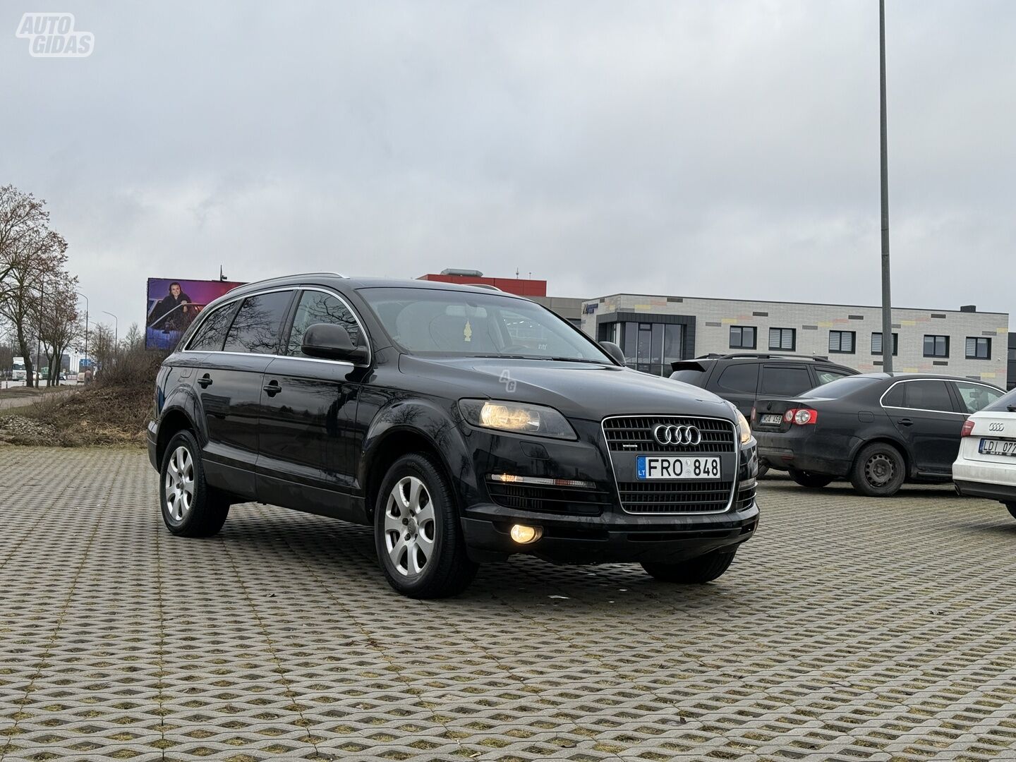 Audi Q7 2007 y Off-road / Crossover