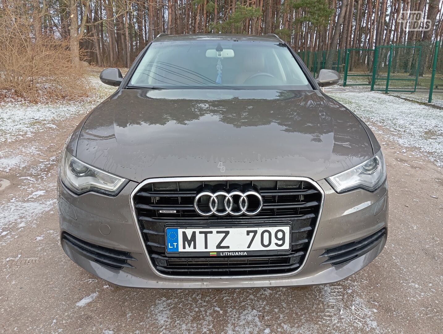 Audi A6 2013 m Universalas