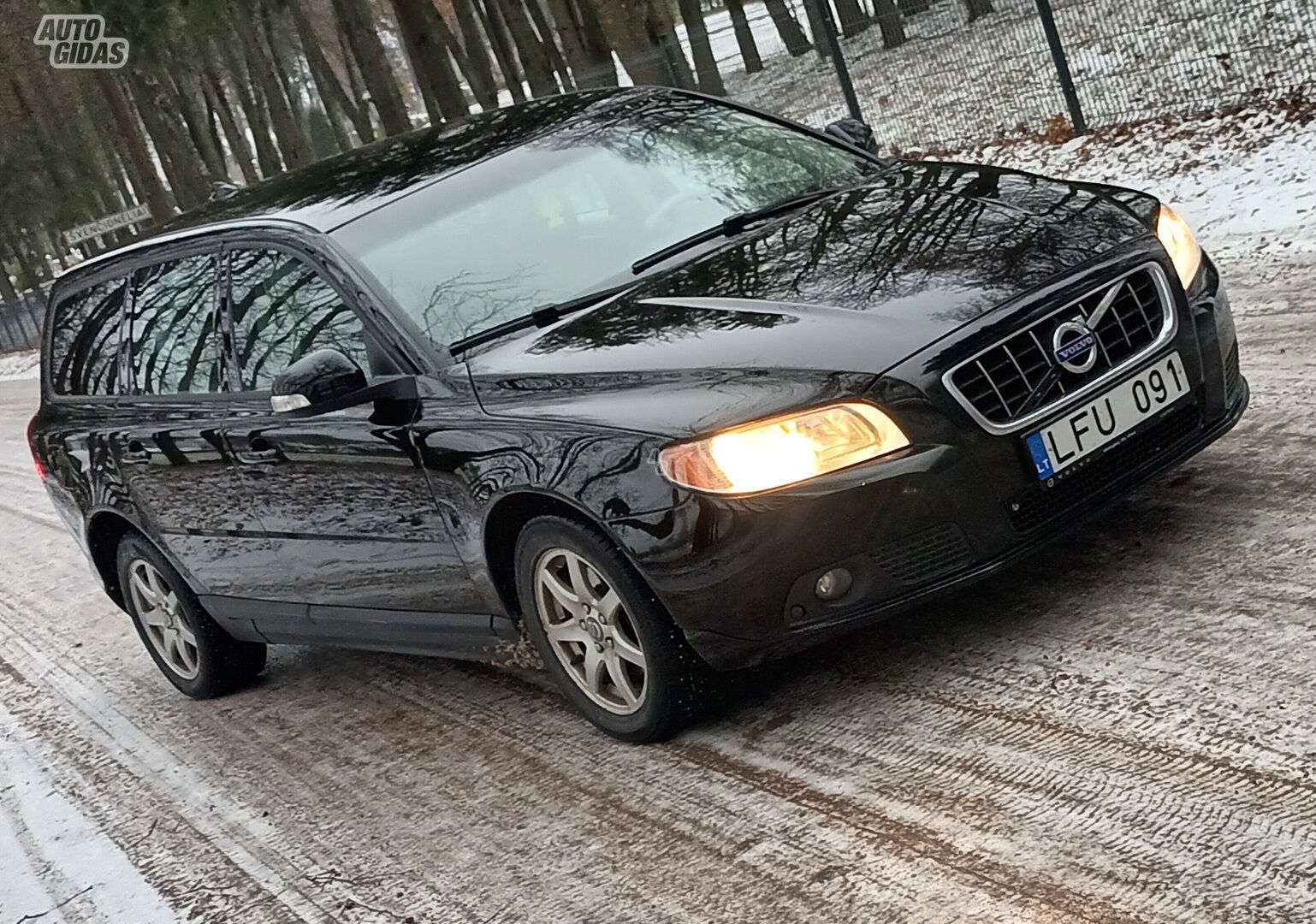 Volvo V70 2010 y Wagon